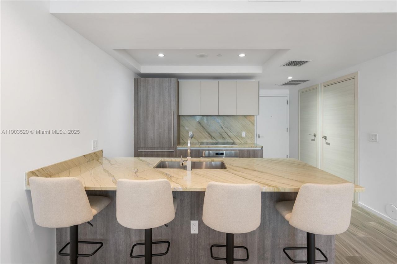 801 S Miami Ave, Unit 1002, Miami, FL 33130 Photo