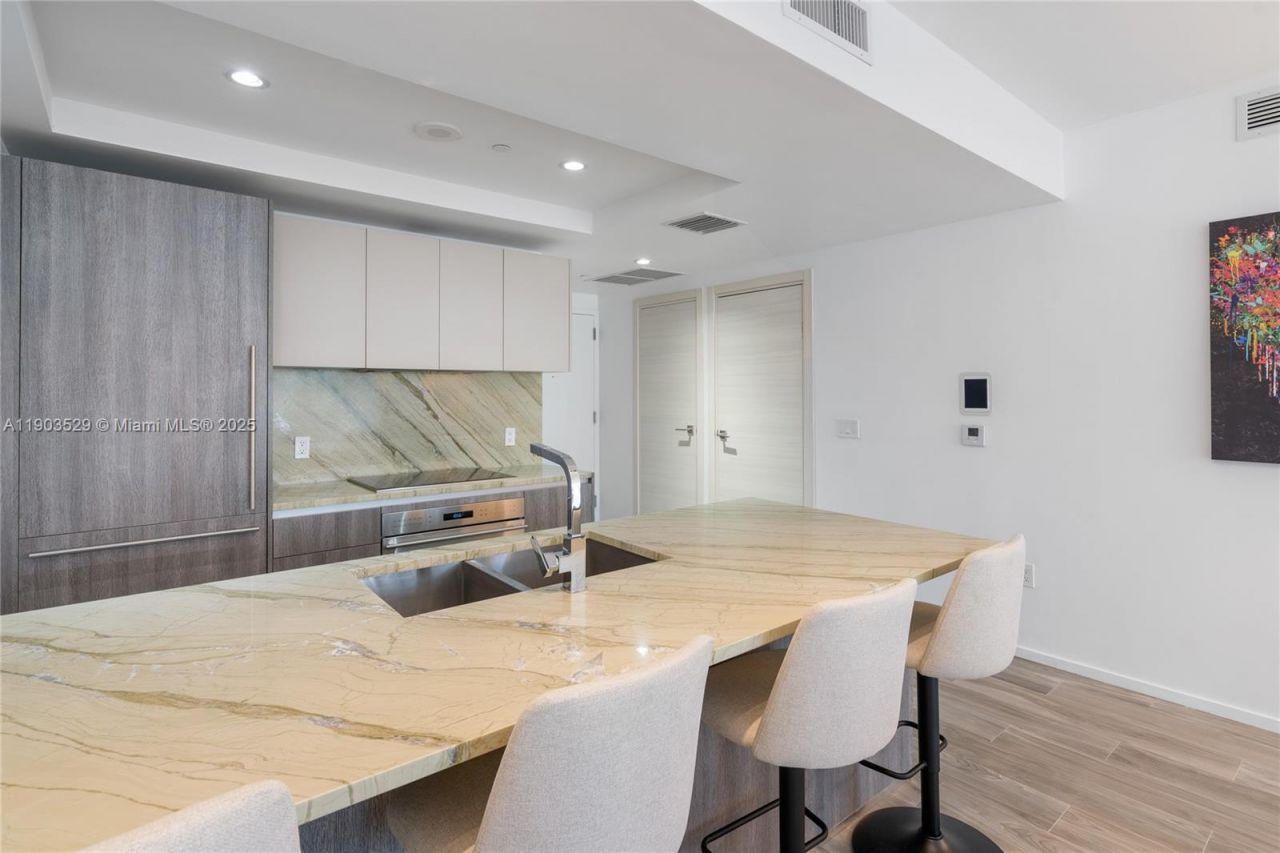 801 S Miami Ave, Unit 1002, Miami, FL 33130 Photo