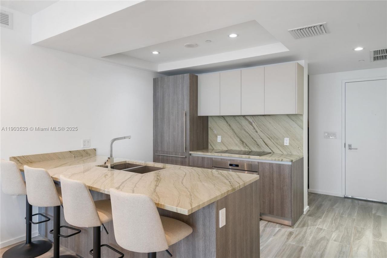 801 S Miami Ave, Unit 1002, Miami, FL 33130 Photo