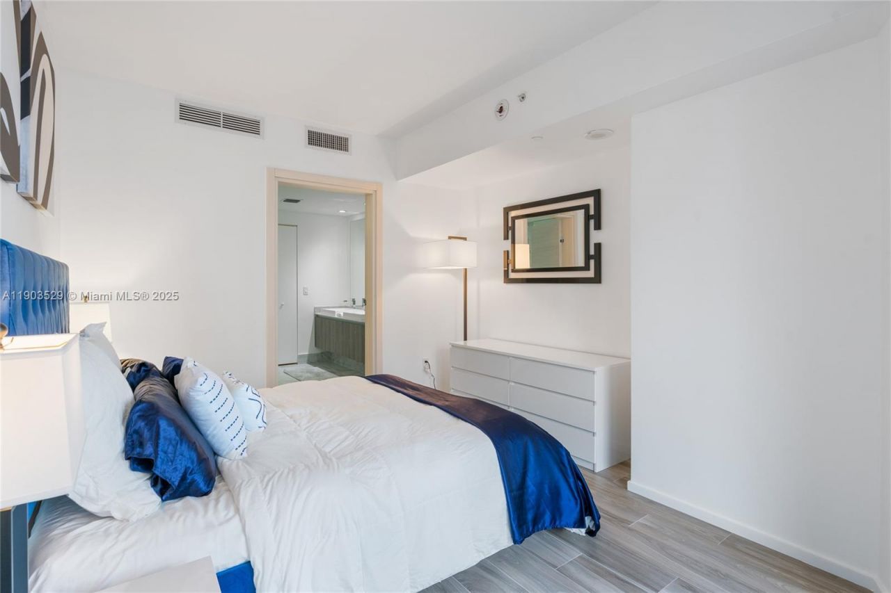 801 S Miami Ave, Unit 1002, Miami, FL 33130 Photo