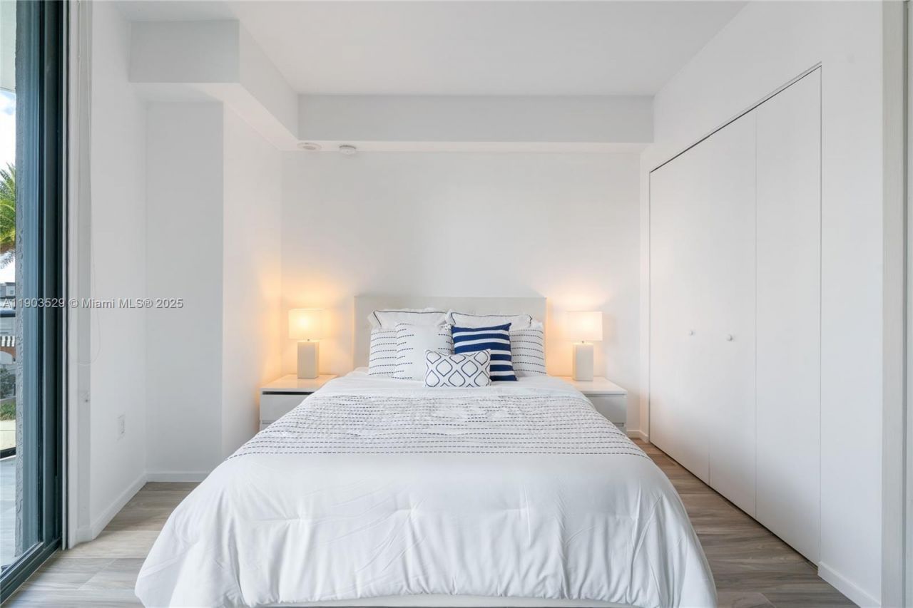 801 S Miami Ave, Unit 1002, Miami, FL 33130 Photo