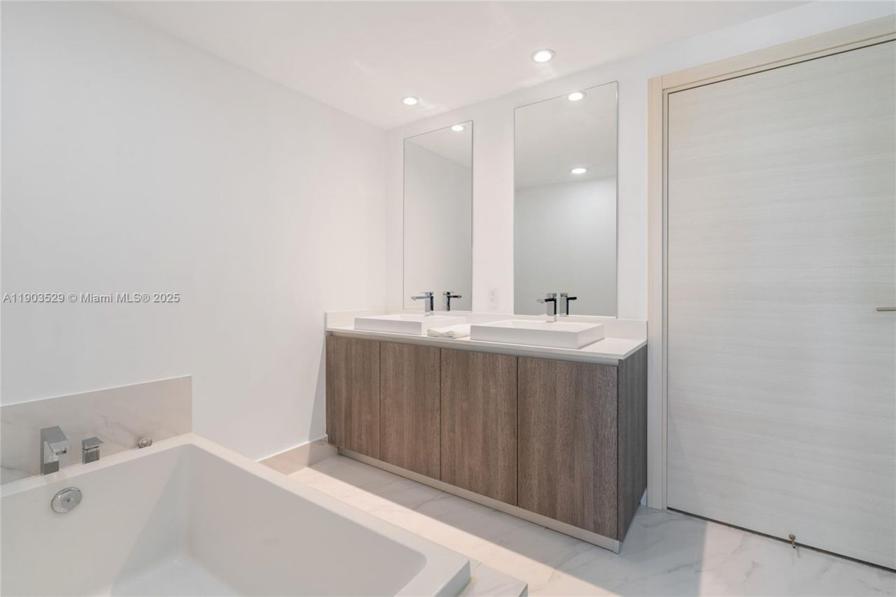 801 S Miami Ave, Unit 1002, Miami, FL 33130 Photo