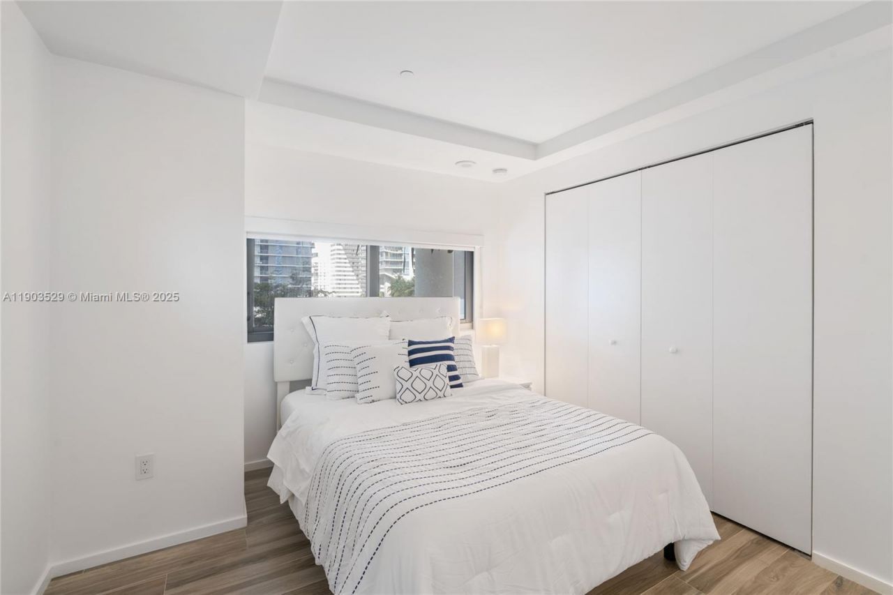 801 S Miami Ave, Unit 1002, Miami, FL 33130 Photo