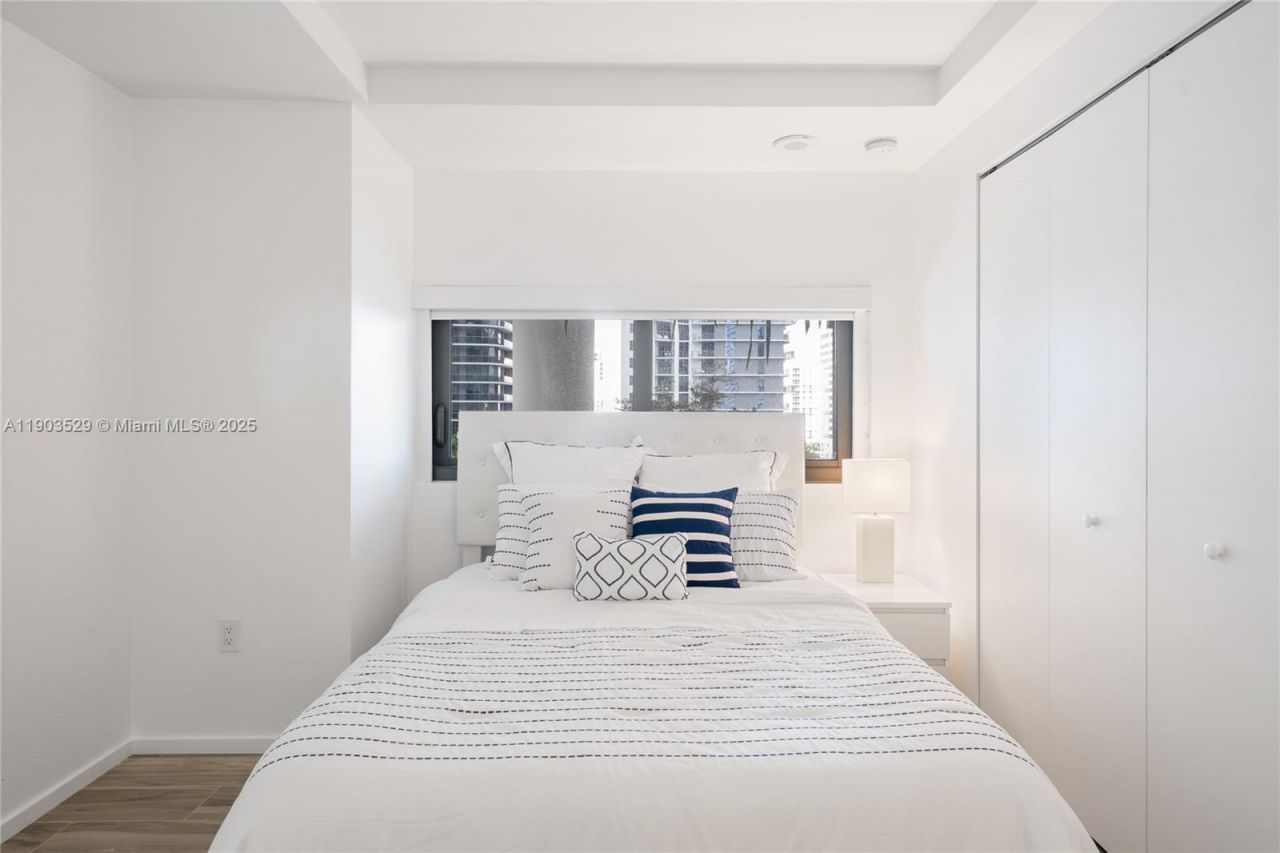 801 S Miami Ave, Unit 1002, Miami, FL 33130 Photo