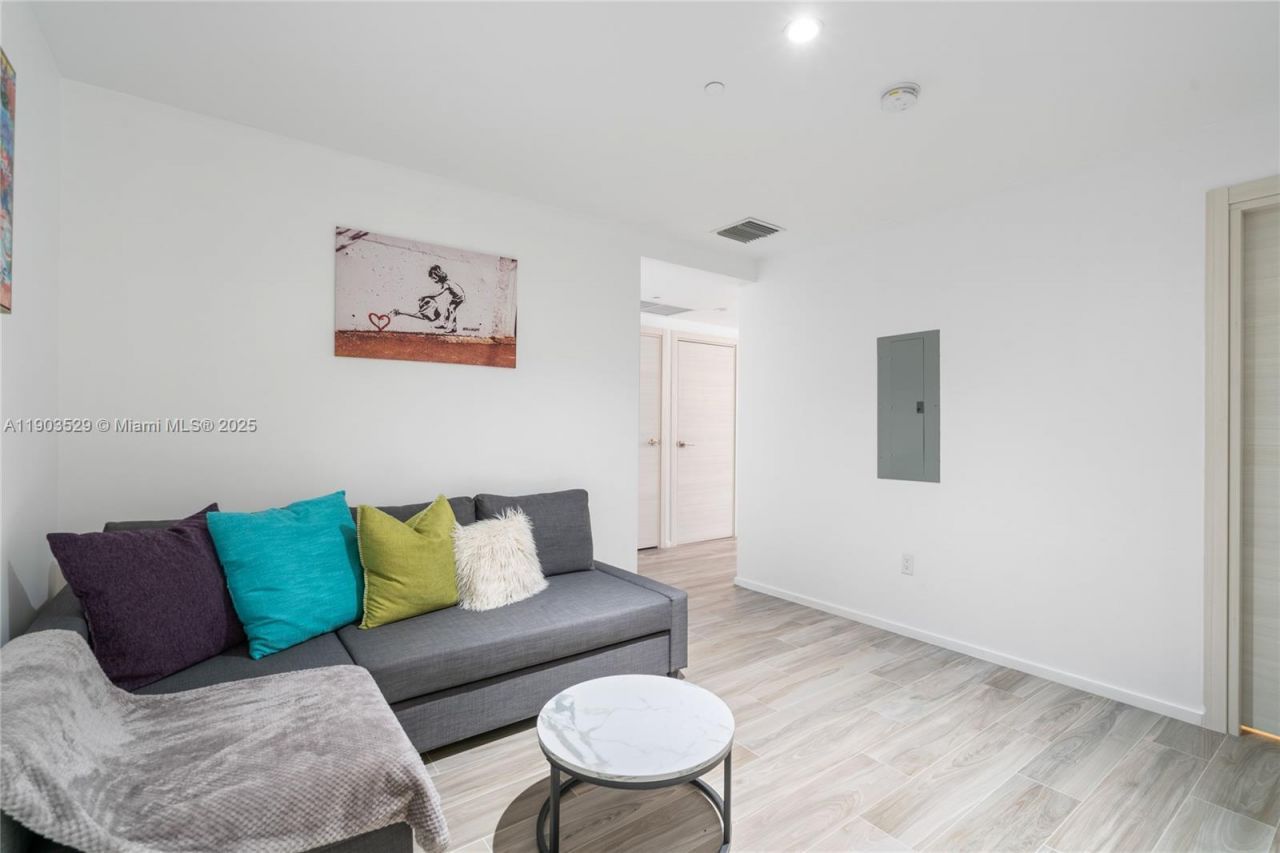 801 S Miami Ave, Unit 1002, Miami, FL 33130 Photo