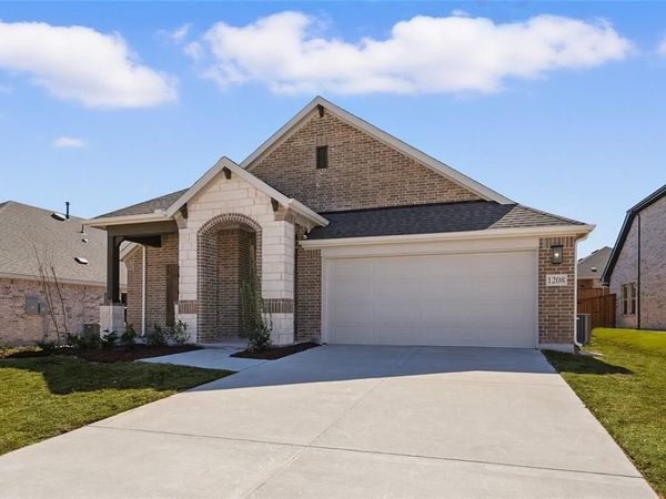 1215 Stockton Lane, Red Oak, TX 75154