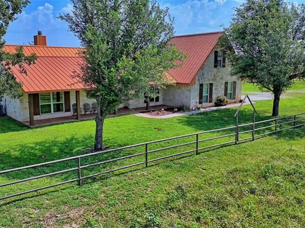 202 County Road 3470, Paradise, TX 76073