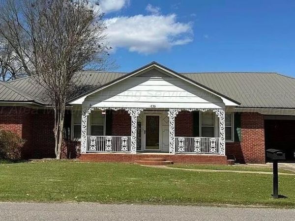 639 BROWN St, Sulligent, AL 35586