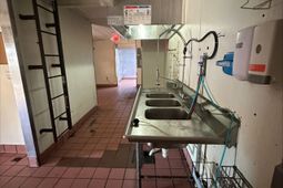 700 N Main Street photo 4