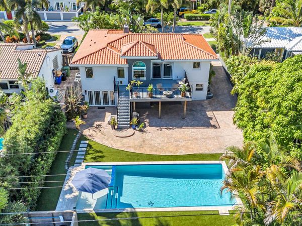 744 NE 18th Ave, Fort Lauderdale, FL 33304