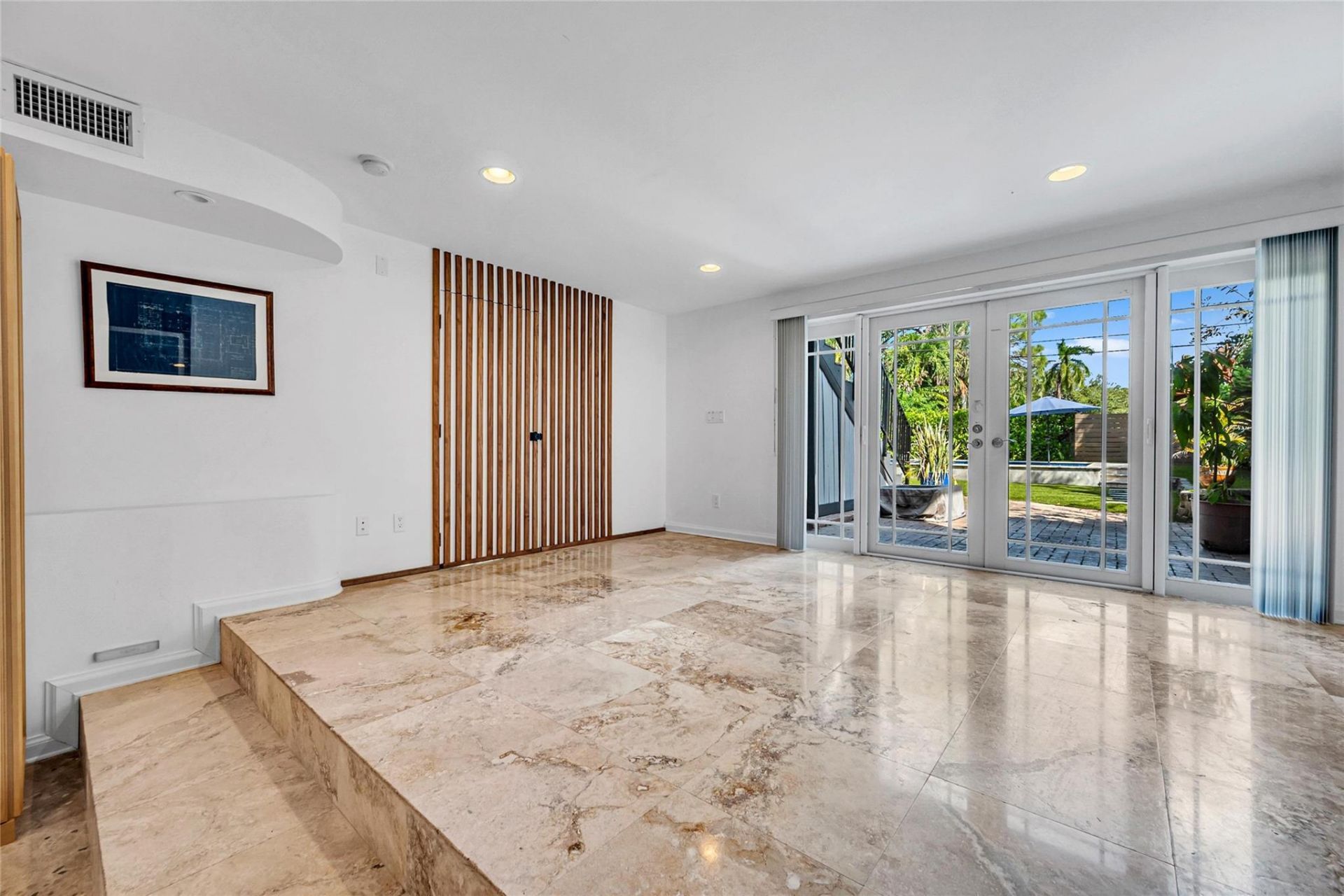 744 NE 18th Avenue, Fort Lauderdale, FL 33304 Photo