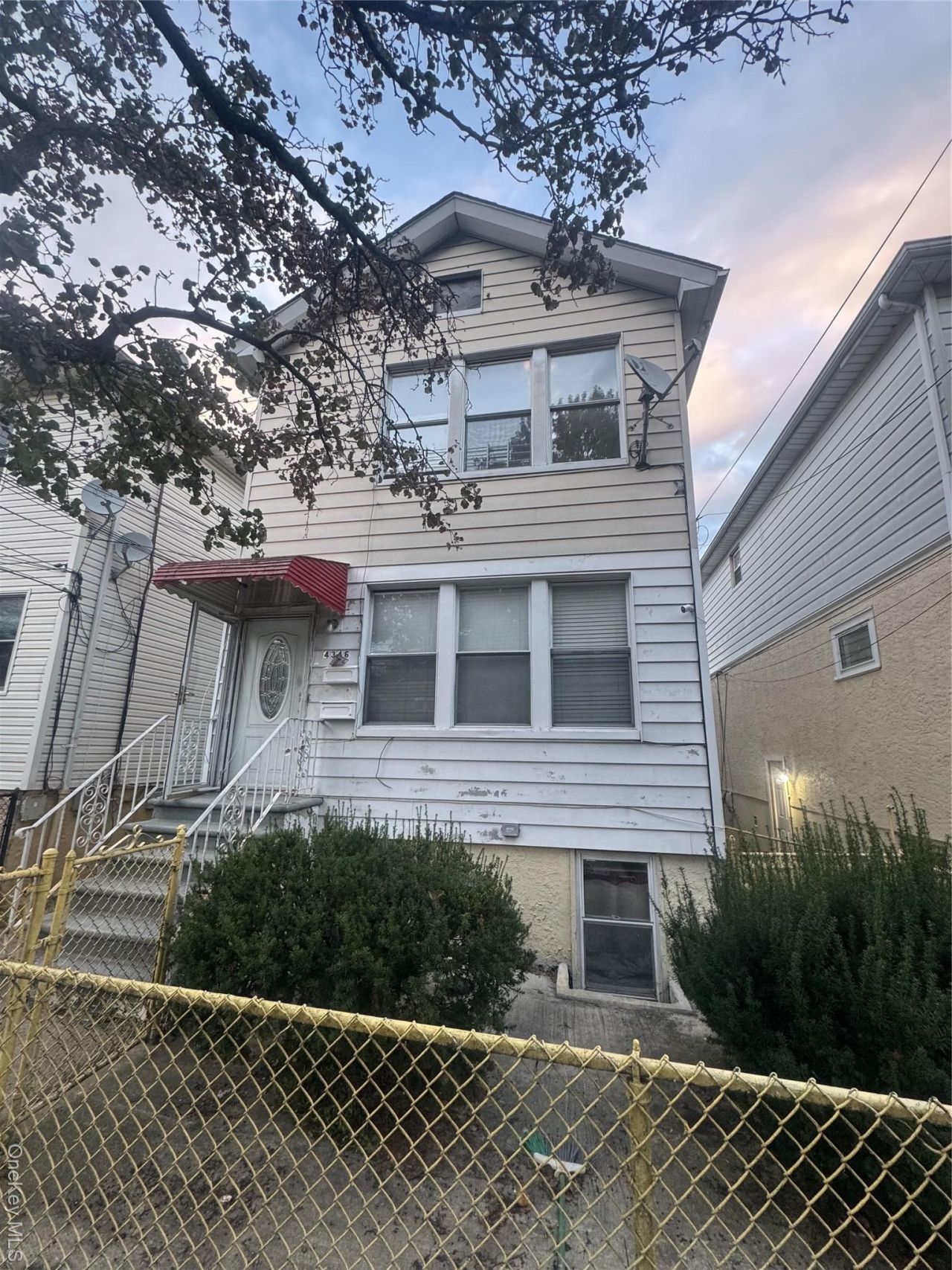 4346 Edson Avenue, Bronx, NY 10466 Main Photo