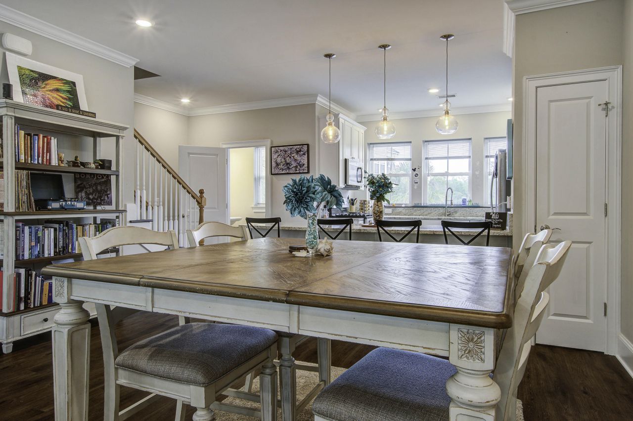 5911 Steward Street Photo 11