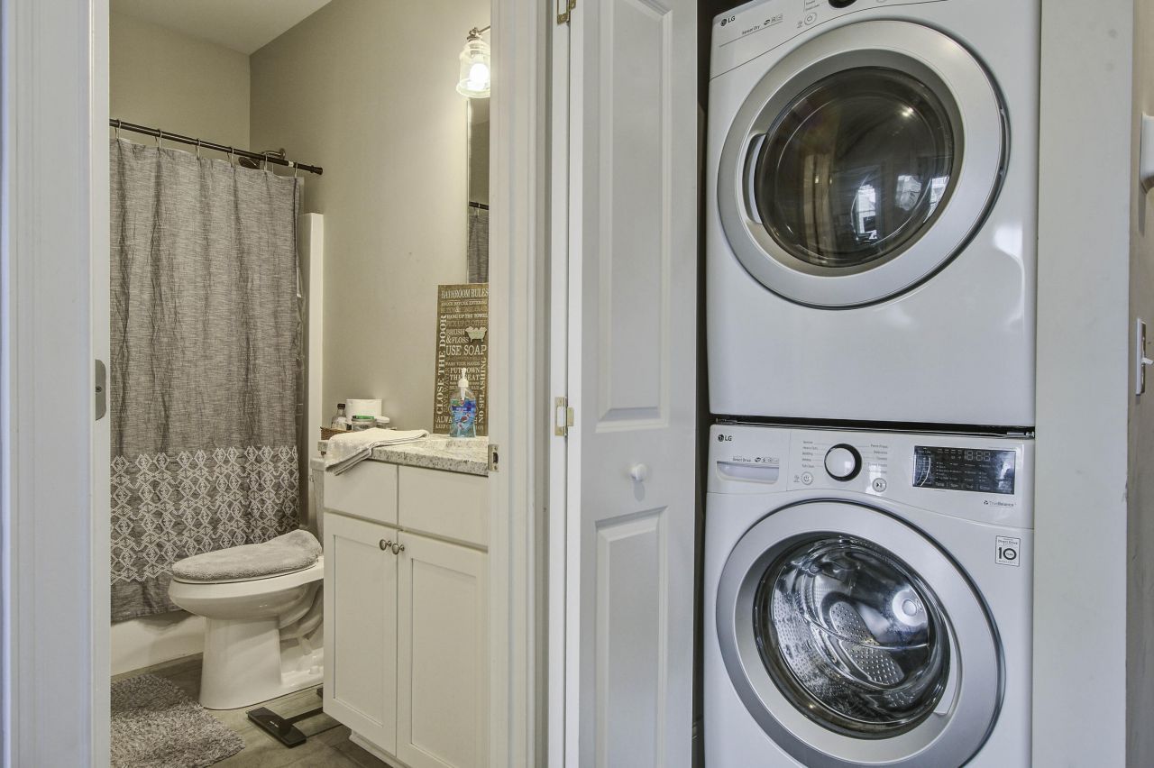 5911 Steward Street Photo 21