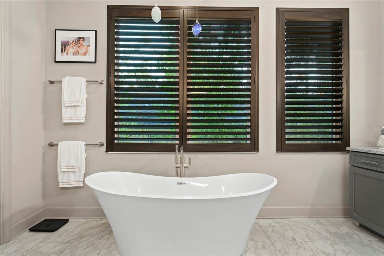 153 5th Avenue Ne, Saint Petersburg, FL 33701 Photo