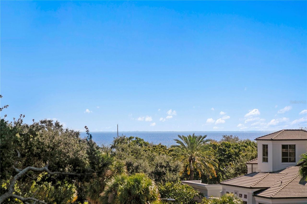 153 5th Avenue Ne, Saint Petersburg, FL 33701 Photo