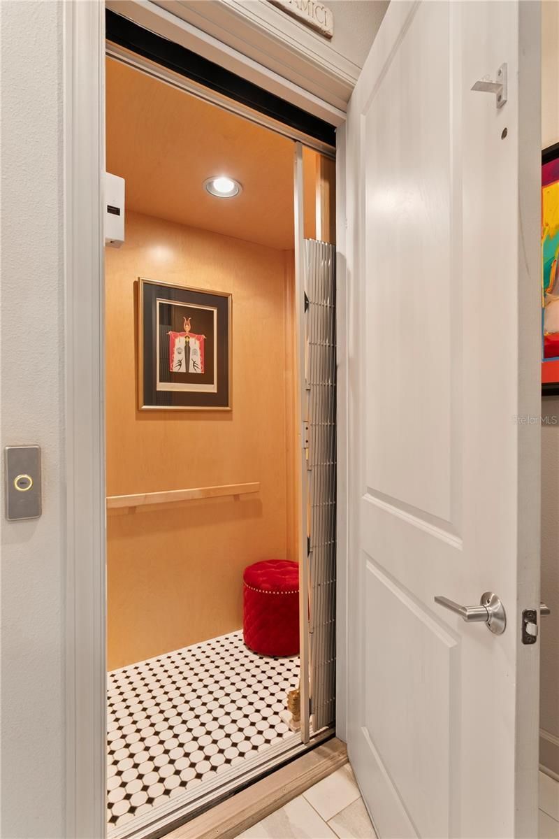 153 5th Avenue Ne, Saint Petersburg, FL 33701 Photo