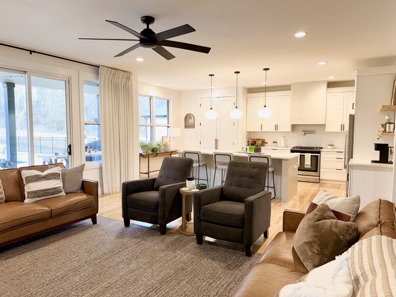 162 Vantrease Rd, Cottontown, TN 37048 Main Photo