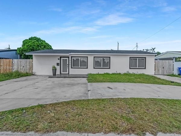 6941 Sheridan St, Hollywood, FL 33024