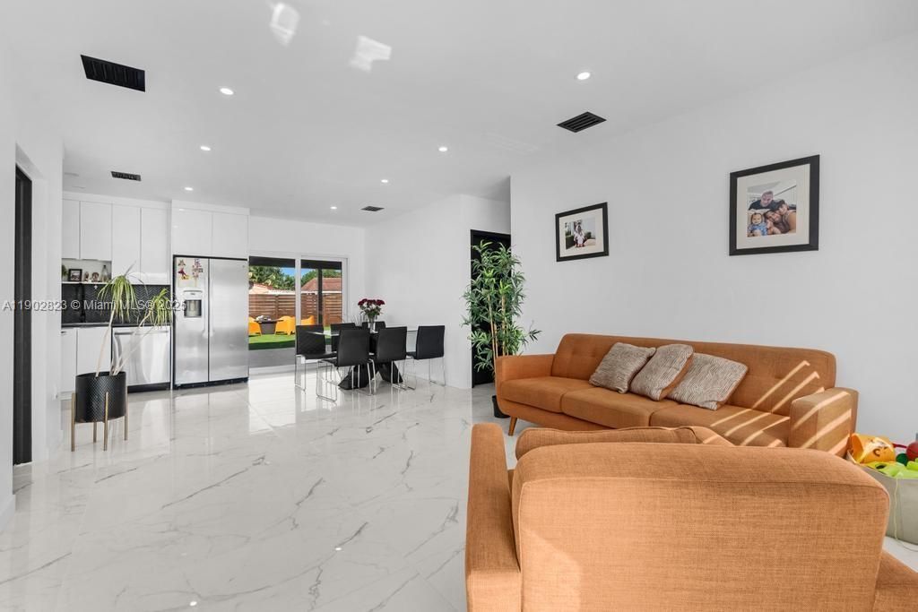 6941 Sheridan St, Hollywood, FL 33024 Photo