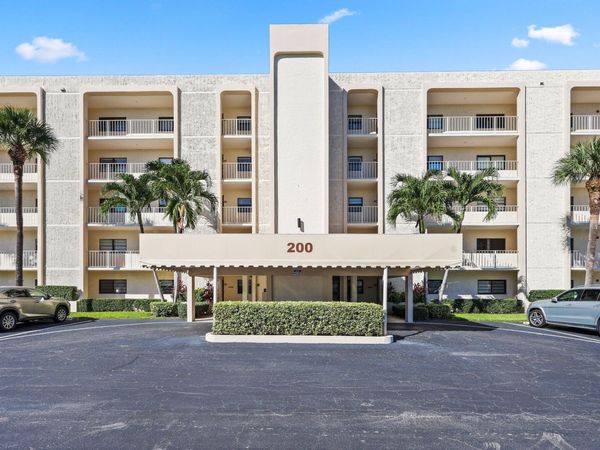 200 Intracoastal Place, Unit 206, Tequesta, FL 33469