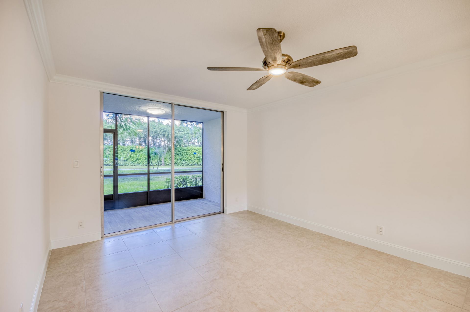 6865 Huntington Lane, Unit 105, Delray Beach, FL 33446 Photo