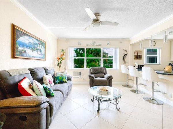 625 Orton Avenue, Unit 16, Fort Lauderdale, FL 33304