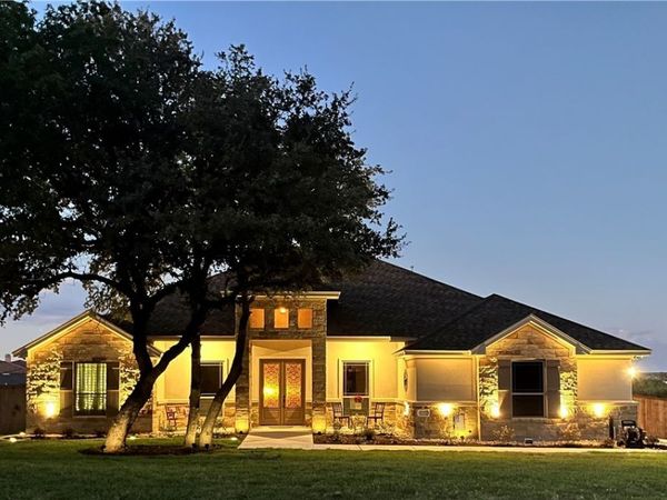 4007 Turning Leaf Drive, Nolanville, TX 76559