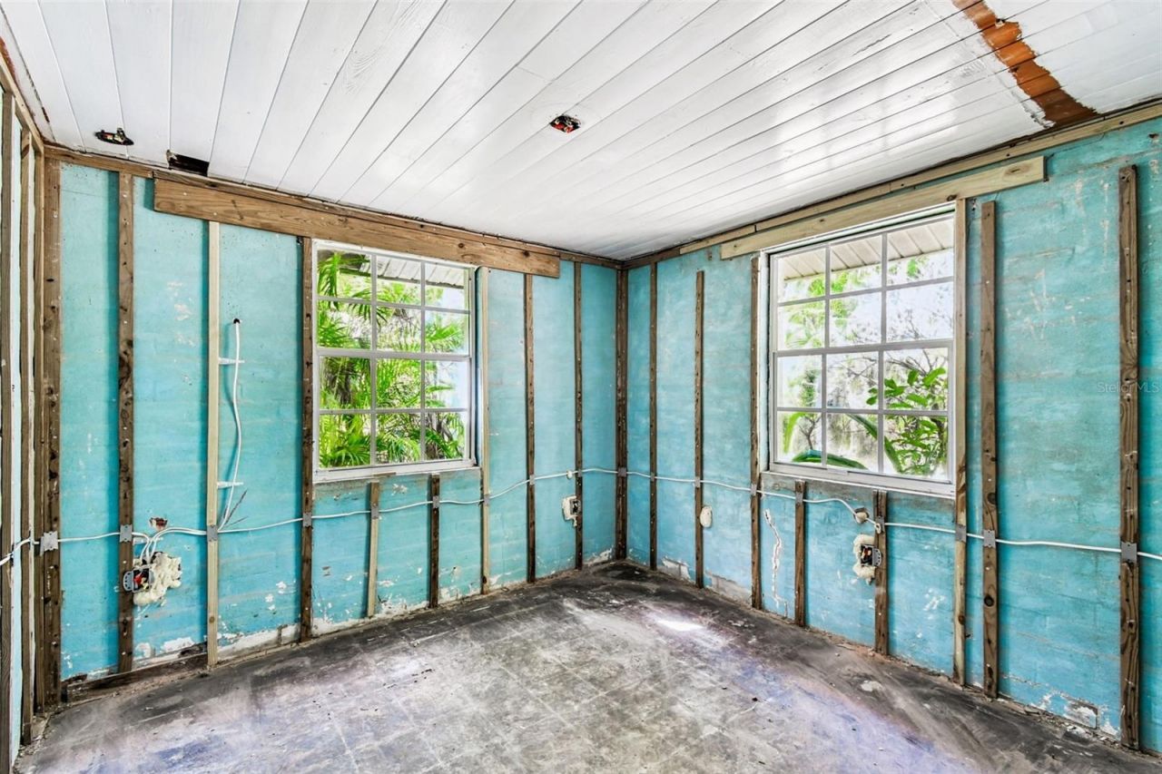 25 Michiana Drive, Terra Ceia, FL 34250 Photo