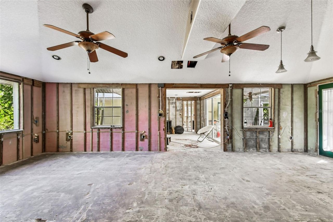 25 Michiana Drive, Terra Ceia, FL 34250 Photo