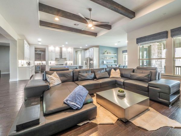 205 Standing Oak DR, Georgetown, TX 78633