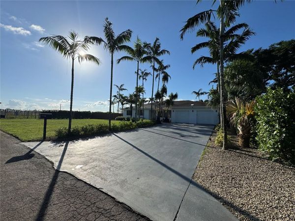 20440 SW 292nd St, Homestead, FL 33030