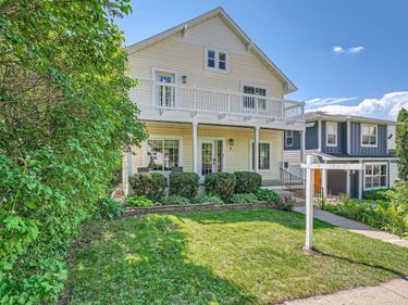 8 Queen Avenue S, Minneapolis, MN 55405