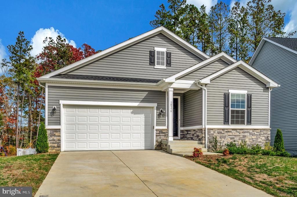 18379 Hewes Terrace, Ruther Glen, VA 22546 Main Photo