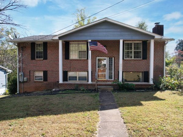 5900 Tyner Lane, Harrison, TN 37341