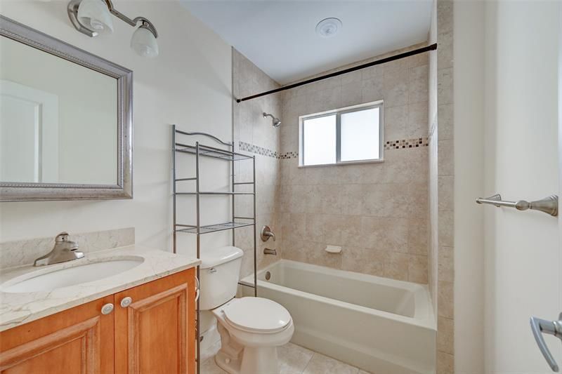 410 SW 15th Street, Unit 105, Pompano Beach, FL 33060 Photo