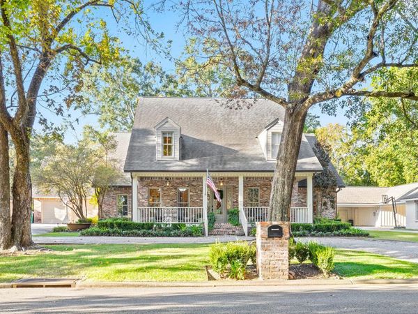 144 Teche Drive, Lafayette, LA 70503