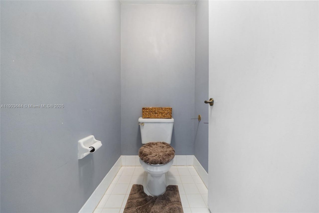 16829 SW 1st Mnr, Pembroke Pines, FL 33027 Photo