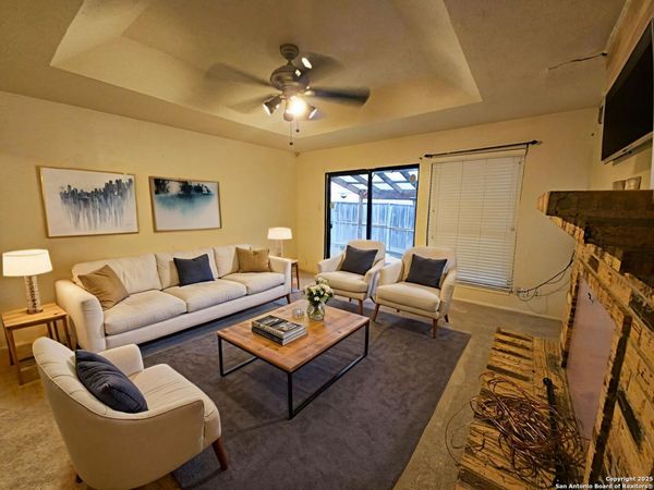 5723 Larkdale, San Antonio, TX 78233