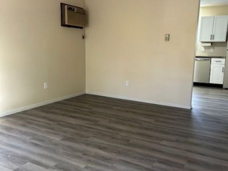 829 Randall Drive, Kent, OH 44240 Photo 3