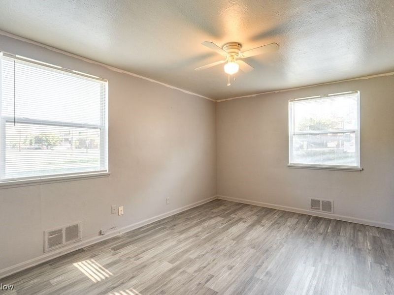 2812 E 130th Street, Cleveland, OH 44120 Photo 14