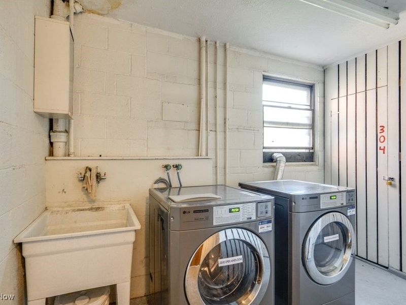 2812 E 130th Street, Cleveland, OH 44120 Photo 18