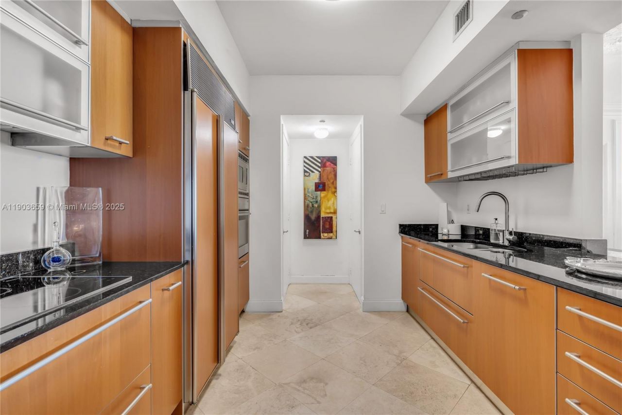 400 Alton Rd, Unit 2409, Miami Beach, FL 33139 Photo