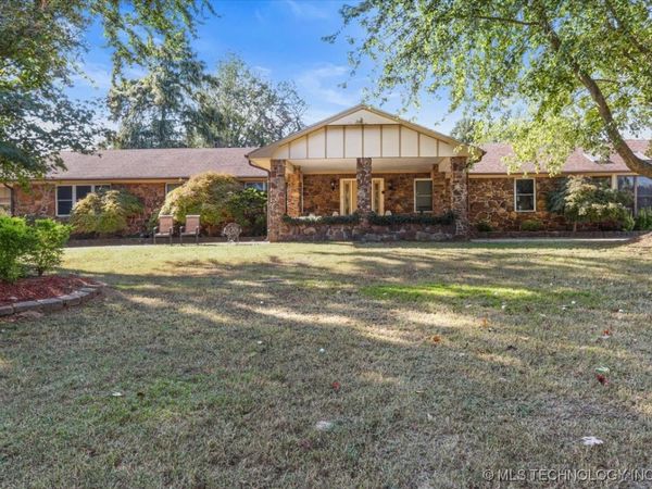 1804 E Hollow Oak Road, Stigler, OK 74462