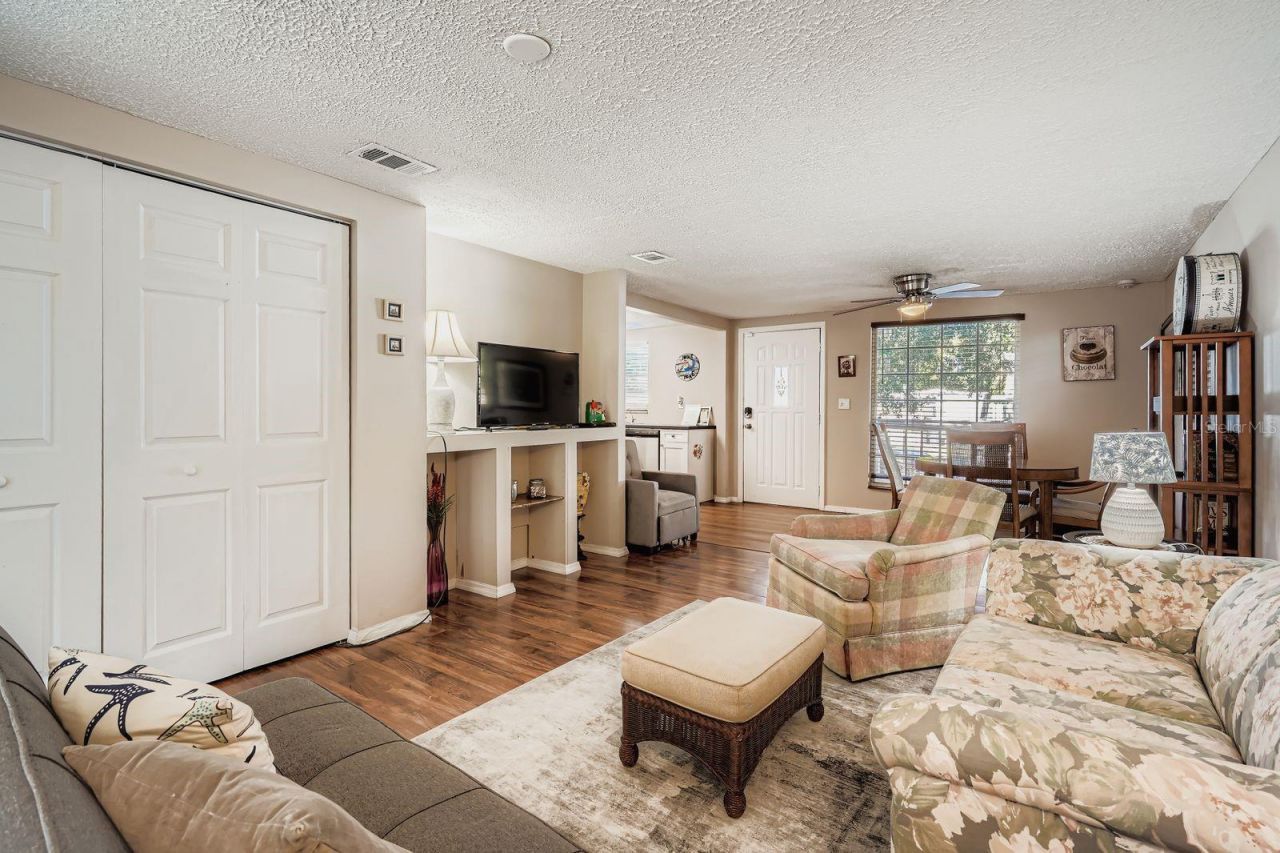 7008 Creek Drive, New Port Richey, FL 34655 Photo
