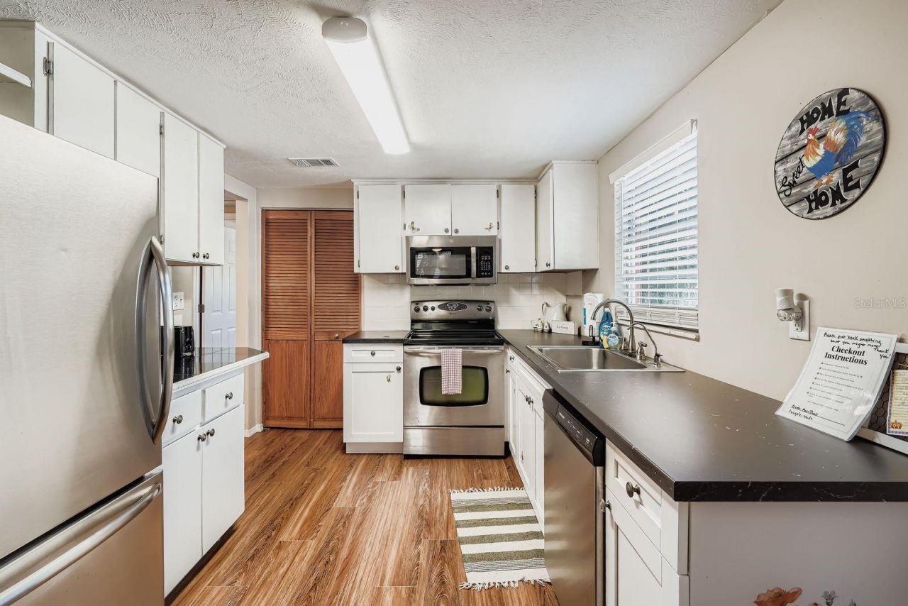 7008 Creek Drive, New Port Richey, FL 34655 Photo