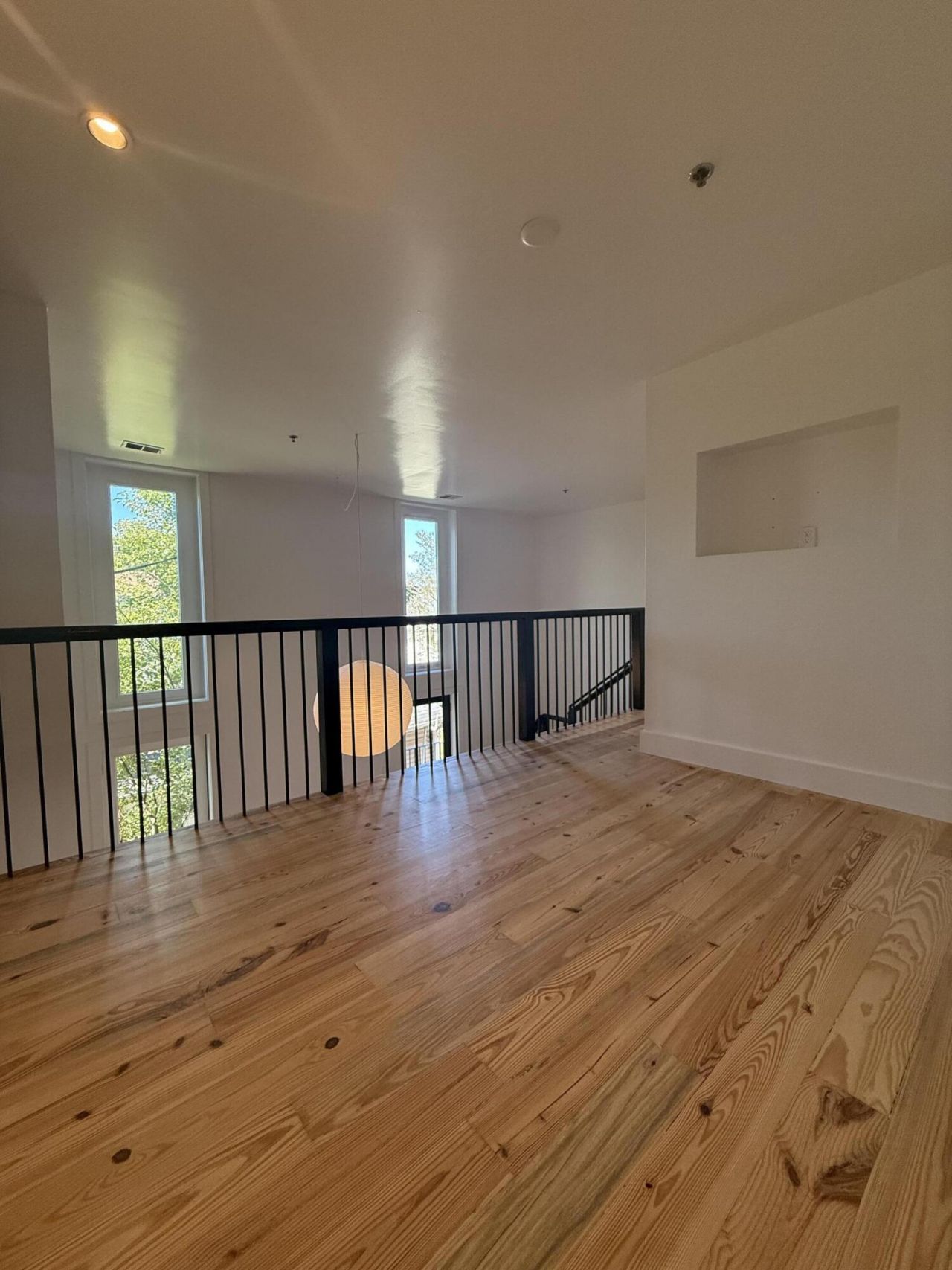 2 Francis Street Photo 16