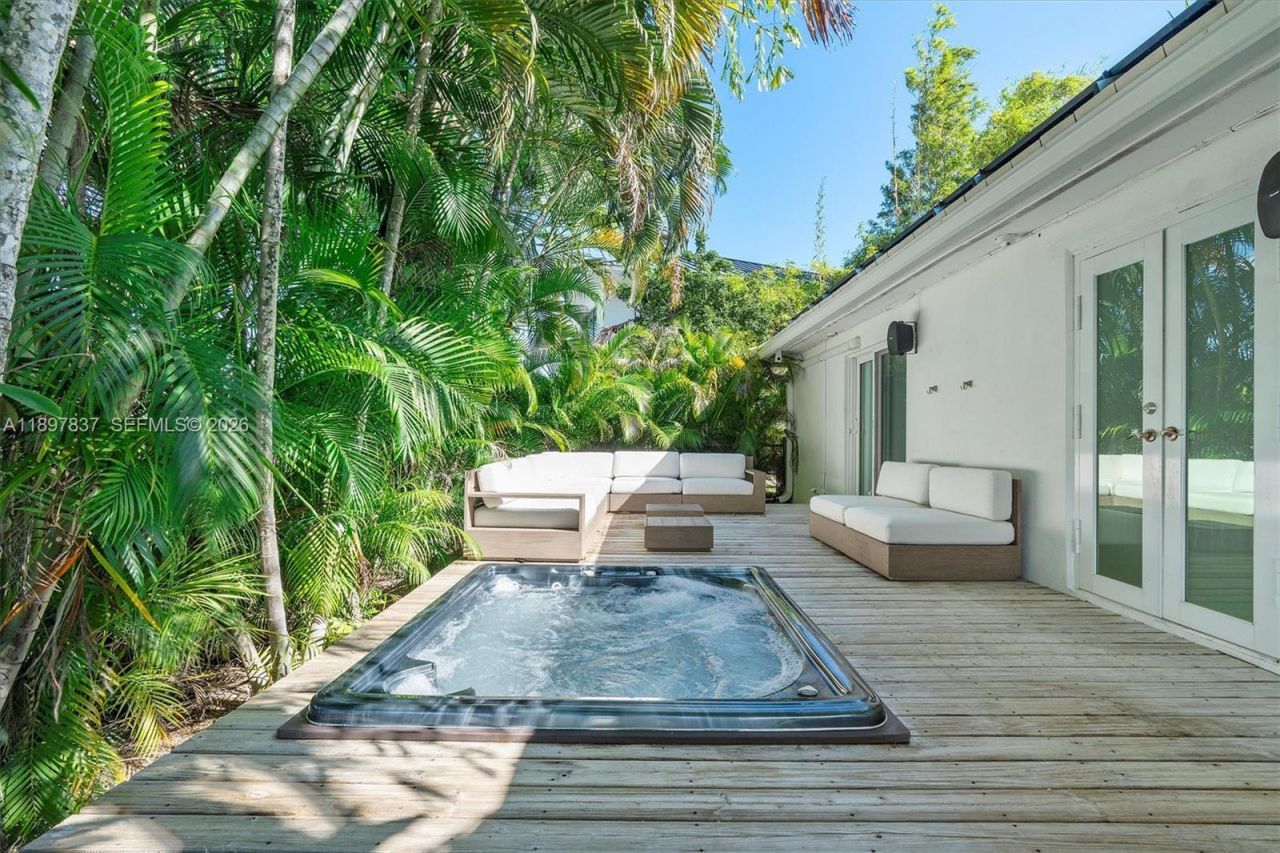 1321 Tangelo Isle, Fort Lauderdale, FL 33315 Photo