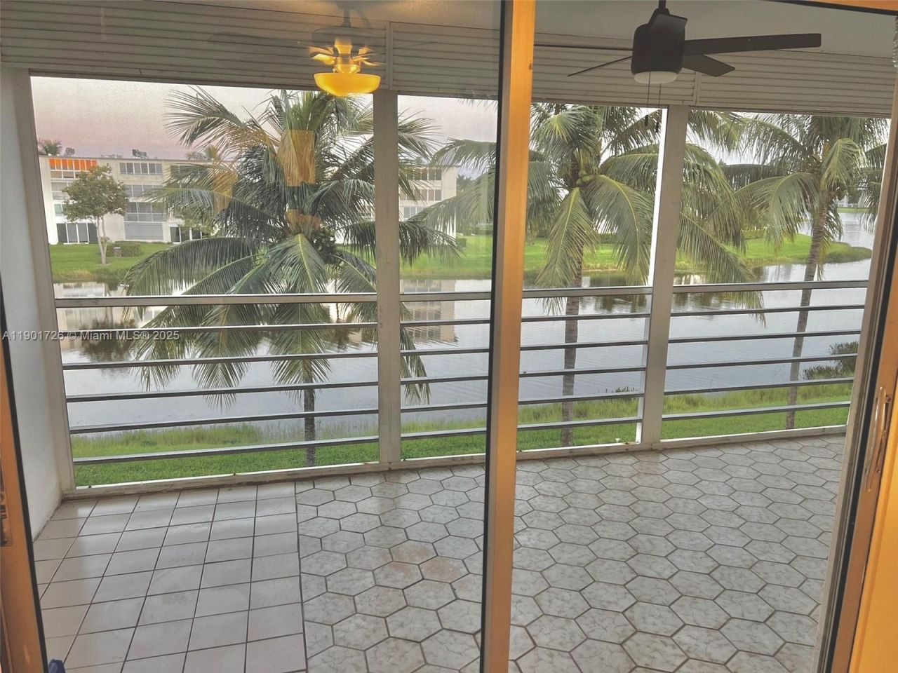 3089 E Yarmouth E, Unit 3089, Boca Raton, FL 33434 Photo