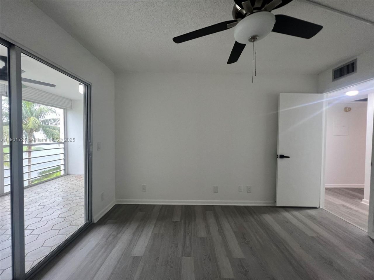 3089 E Yarmouth E, Unit 3089, Boca Raton, FL 33434 Photo